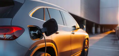 How NexDrive Helps You Choose Between a Plug-in Hybrid and a Full EV